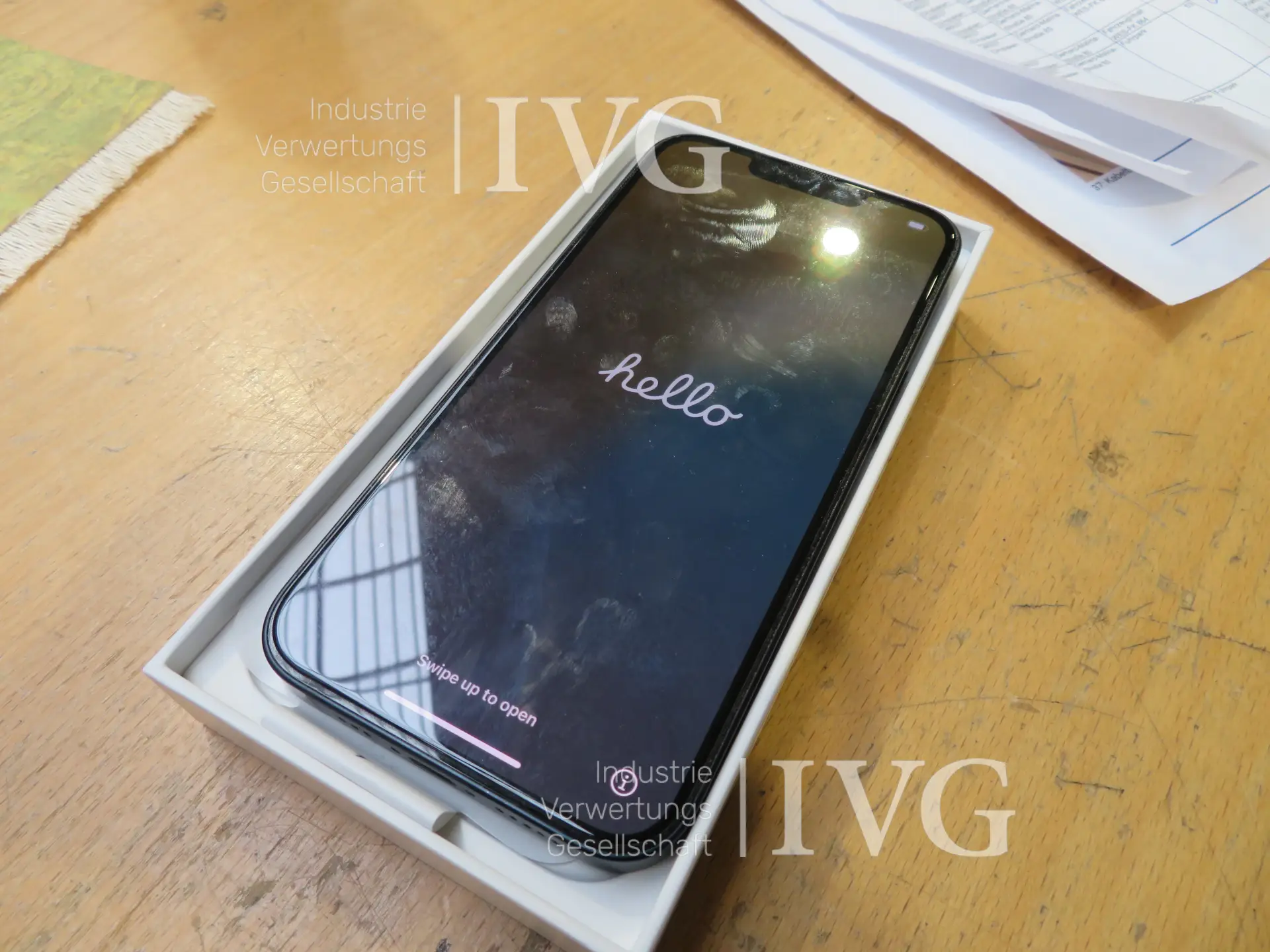 Smartphone APPLE 14, Schwarz